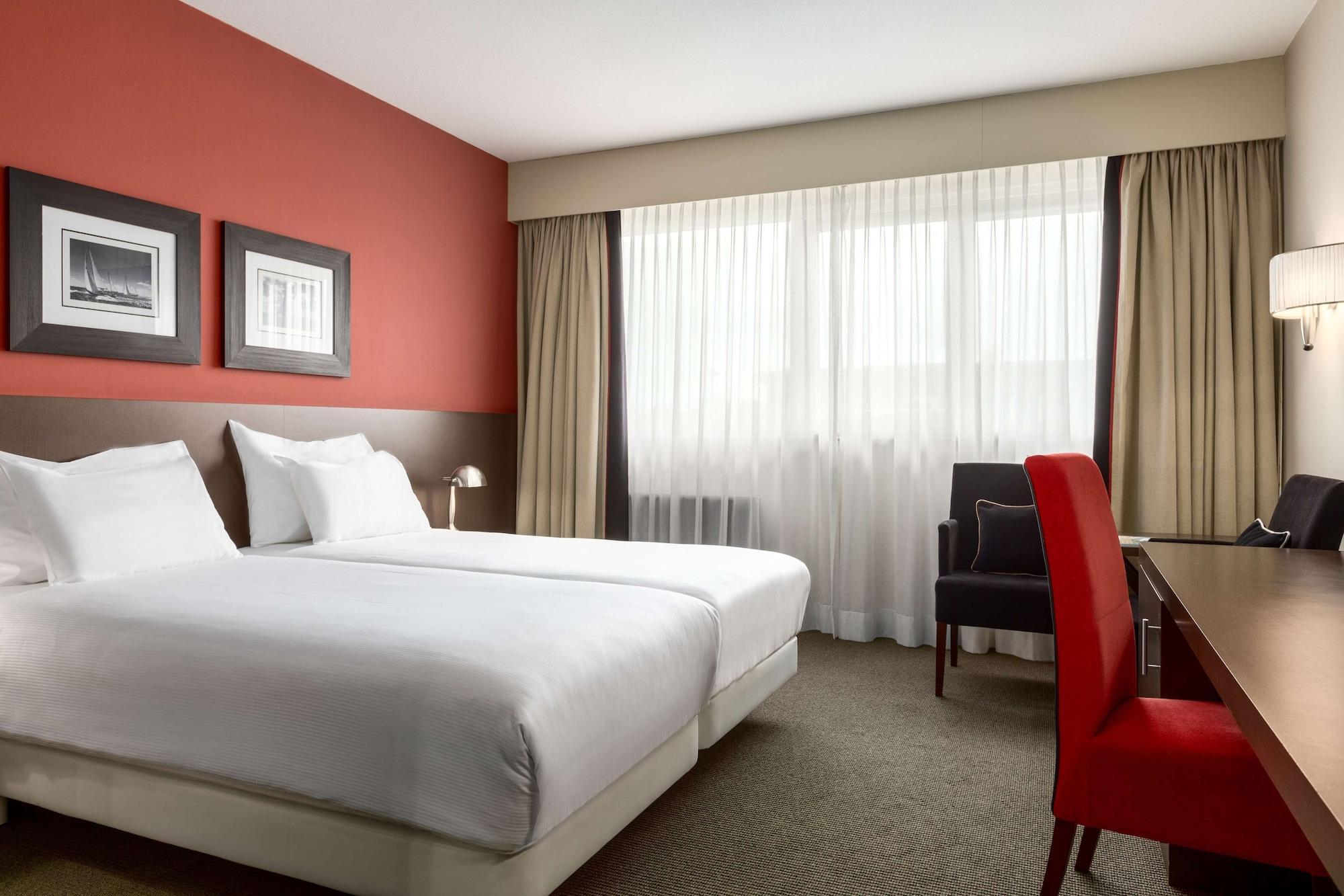 Nh Waalwijk Hotel Eksteriør billede